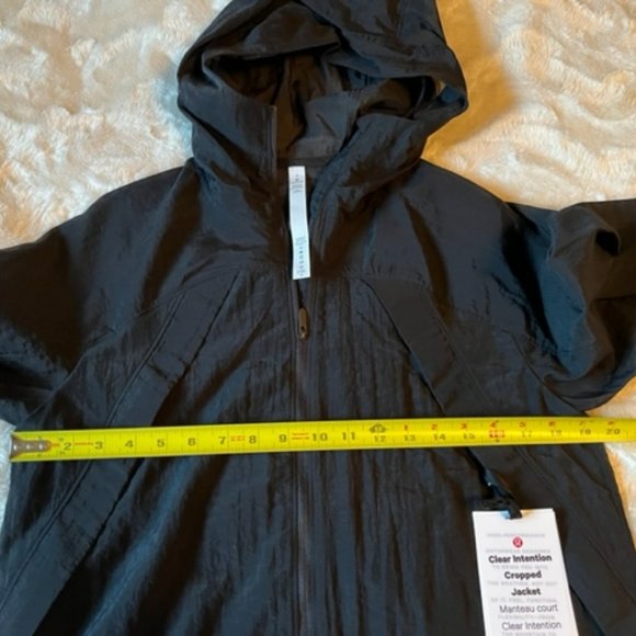 Lululemon Jacket Clear Intention Cropped Black Ladies Size 4 NWT - Picture 12 of 16
